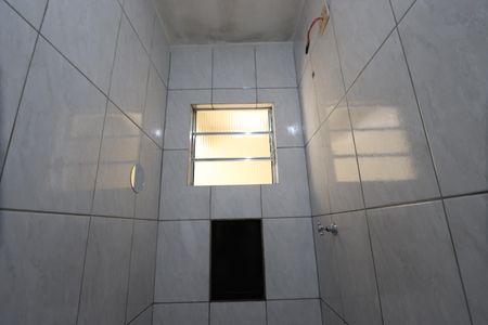 Casa à venda com 200m², 4 quartos e 4 vagasBanheiro Casa 2