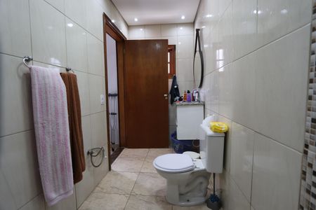 Casa à venda com 200m², 4 quartos e 4 vagasBanheiro da Suíte