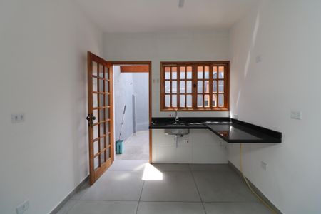 Casa para alugar com 100m², 2 quartos e 1 vagaCozinha