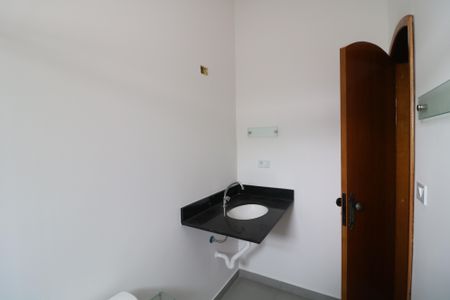 Casa para alugar com 100m², 2 quartos e 1 vagaBanheiro da Suíte