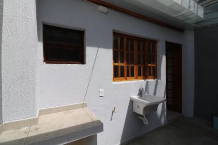 Casa para alugar com 100m², 2 quartos e 1 vagaÁrea de Serviço