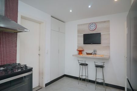 Casa à venda com 280m², 4 quartos e 3 vagasCozinha