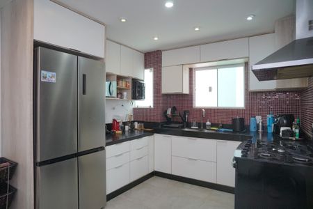 Casa à venda com 280m², 4 quartos e 3 vagasCozinha