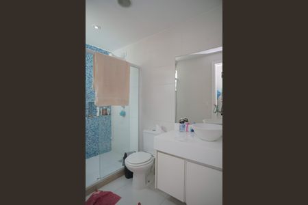 Casa à venda com 280m², 4 quartos e 3 vagasBanheiro do Quarto 2