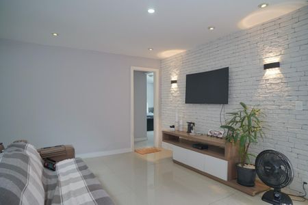 Casa à venda com 280m², 4 quartos e 3 vagasSala de TV