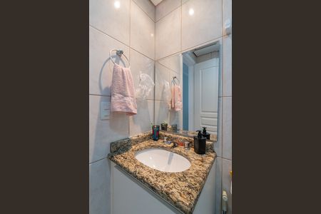 Apartamento à venda com 69m², 3 quartos e 1 vagaBanheiro Social