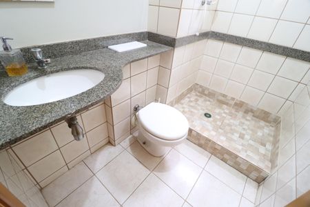 Apartamento para alugar com 75m², 2 quartos e 1 vagaBanheiro Social