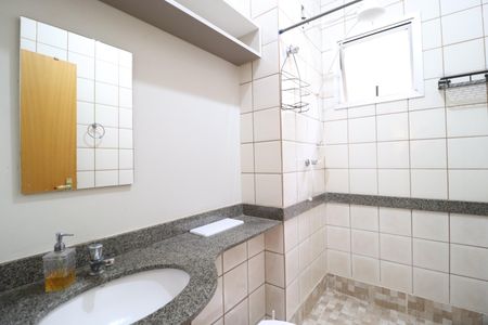 Apartamento para alugar com 75m², 2 quartos e 1 vagaBanheiro Social