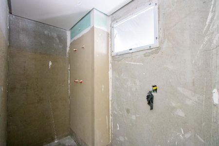 Apartamento à venda com 94m², 2 quartos e 2 vagasBanheiro do quarto 2