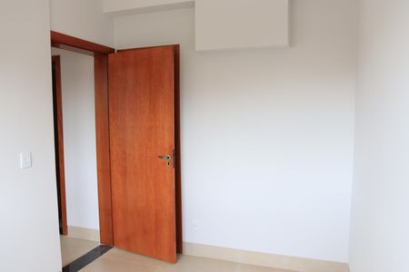 Apartamento para alugar com 55m², 2 quartos e 1 vagaQuarto 02