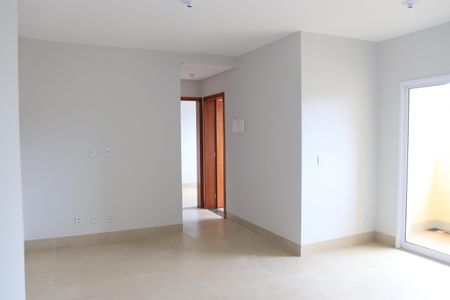 Sala de apartamento para alugar com 2 quartos, 70m² em Residencial Sonho Dourado, Goiânia