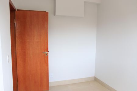 Apartamento para alugar com 55m², 2 quartos e 1 vagaQuarto 02
