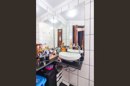 Casa à venda com 187m², 3 quartos e 2 vagas Casa à venda com 187m², 3 quartos e 2 vagasBanheiro 3