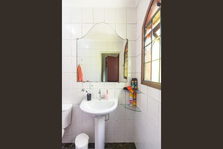 Casa à venda com 187m², 3 quartos e 2 vagas Casa à venda com 187m², 3 quartos e 2 vagasBanheiro 2