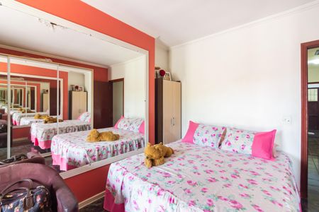 Casa à venda com 187m², 3 quartos e 2 vagas Casa à venda com 187m², 3 quartos e 2 vagasQuarto 3