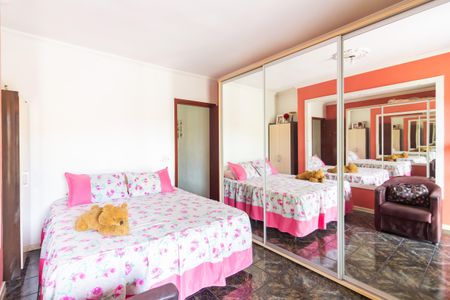 Casa à venda com 187m², 3 quartos e 2 vagas Casa à venda com 187m², 3 quartos e 2 vagasQuarto 3