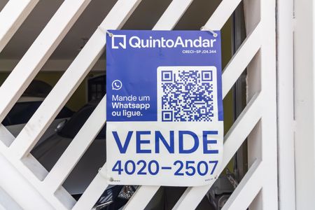 Casa à venda com 187m², 3 quartos e 2 vagas Casa à venda com 187m², 3 quartos e 2 vagasPlaca