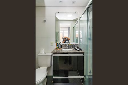 Apartamento à venda com 82m², 2 quartos e 2 vagasBanheiro da Suíte