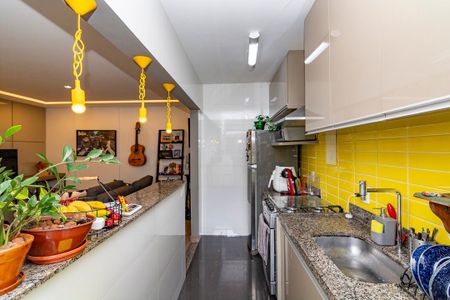 Apartamento à venda com 82m², 2 quartos e 2 vagasCozinha