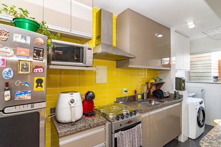 Apartamento à venda com 82m², 2 quartos e 2 vagasCozinha