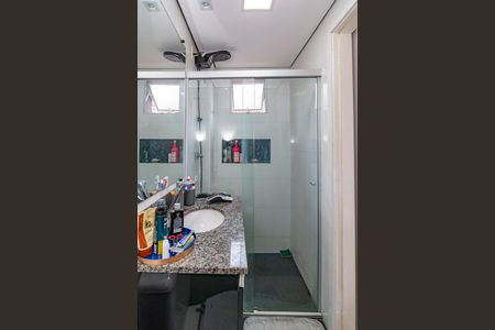 Apartamento à venda com 82m², 2 quartos e 2 vagasBanheiro da Suíte