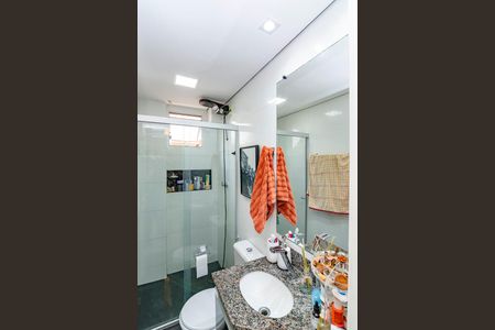 Apartamento à venda com 82m², 2 quartos e 2 vagasBanheiro Social