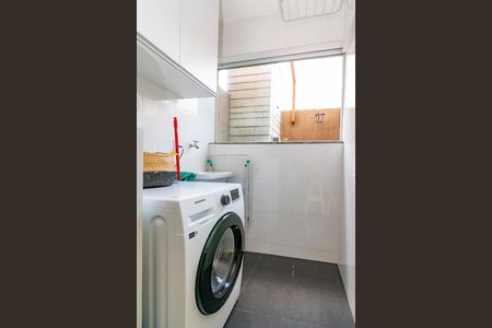 Apartamento à venda com 82m², 2 quartos e 2 vagasÁrea de Serviço