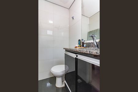 Apartamento à venda com 82m², 2 quartos e 2 vagasBanheiro da Suíte