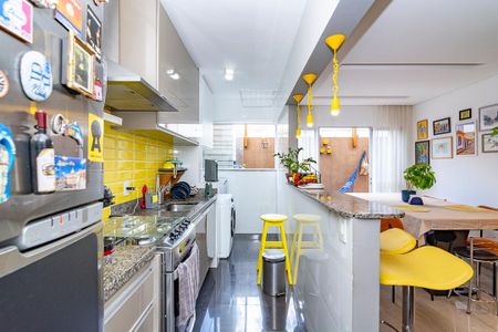 Apartamento à venda com 82m², 2 quartos e 2 vagasCozinha