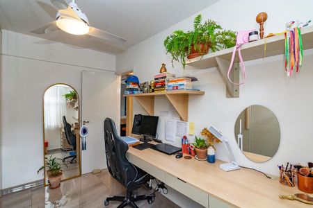 Apartamento à venda com 82m², 2 quartos e 2 vagasQuarto 2