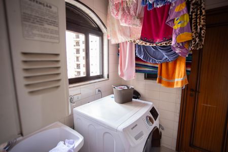 Apartamento à venda com 114m², 3 quartos e 2 vagasÁREA DE SERVIÇO