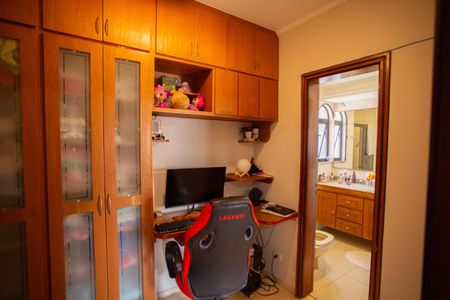 Apartamento à venda com 114m², 3 quartos e 2 vagasHALL DOS QUARTOS