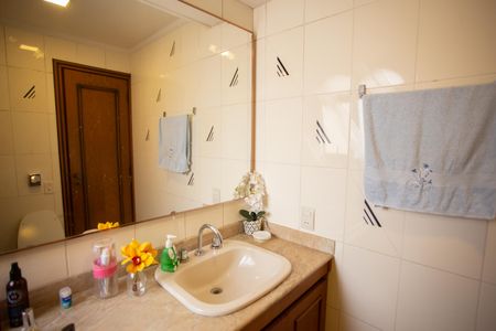 Apartamento à venda com 114m², 3 quartos e 2 vagasBANHEIRO