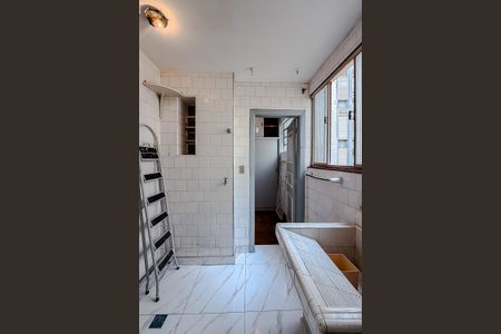 Apartamento à venda com 80m², 2 quartos e 1 vagaÁrea de Serviço