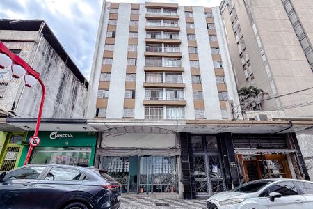 Apartamento à venda com 80m², 2 quartos e 1 vagaFachada - Plaquinha