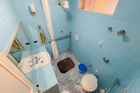 Apartamento à venda com 80m², 2 quartos e 1 vagaBanheiro Social