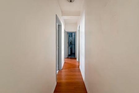 Apartamento à venda com 80m², 2 quartos e 1 vagaCorredor