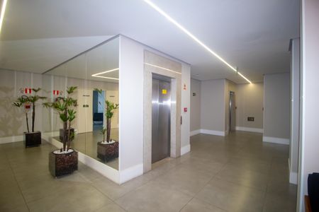 Apartamento à venda com 44m², 1 quarto e 1 vagaHall de entrada