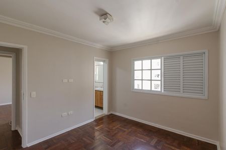 Apartamento à venda com 126m², 3 quartos e 2 vagas Apartamento à venda com 126m², 3 quartos e 2 vagasSuíte