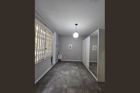 Casa para alugar com 235m², 3 quartos e 3 vagas
