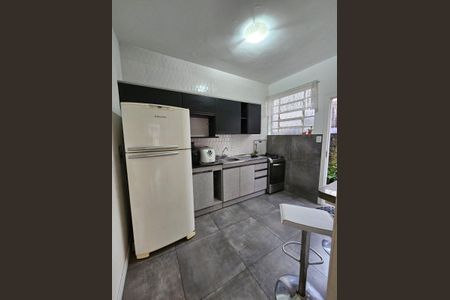 Casa para alugar com 235m², 3 quartos e 3 vagas