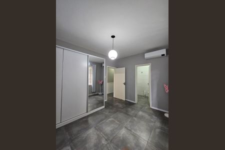 Casa para alugar com 235m², 3 quartos e 3 vagas