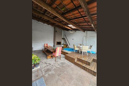 Casa para alugar com 235m², 3 quartos e 3 vagas
