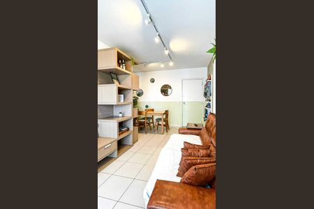 Sala de apartamento à venda com 2 quartos, 81m² em Barra Olímpica, Rio de Janeiro