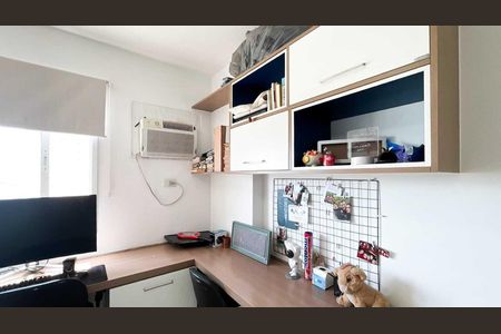 Apartamento à venda com 81m², 2 quartos e 1 vagaQuarto