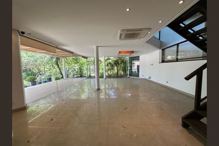 Casa à venda com 1000m², 5 quartos e 7 vagasSala de Jantar