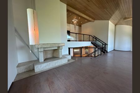 Casa à venda com 1000m², 5 quartos e 7 vagasSala