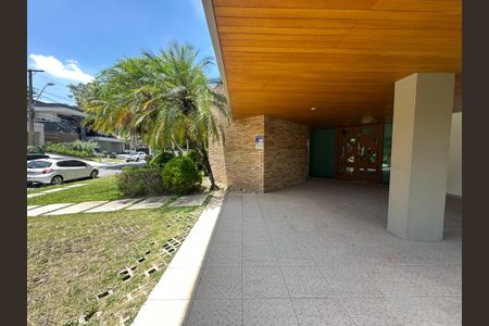 Casa à venda com 1000m², 5 quartos e 7 vagasFachada