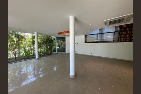 Casa à venda com 1000m², 5 quartos e 7 vagasSala de Jantar
