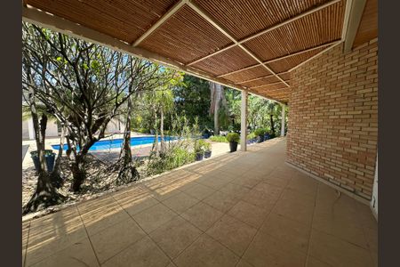 Casa à venda com 1000m², 5 quartos e 7 vagasVaranda